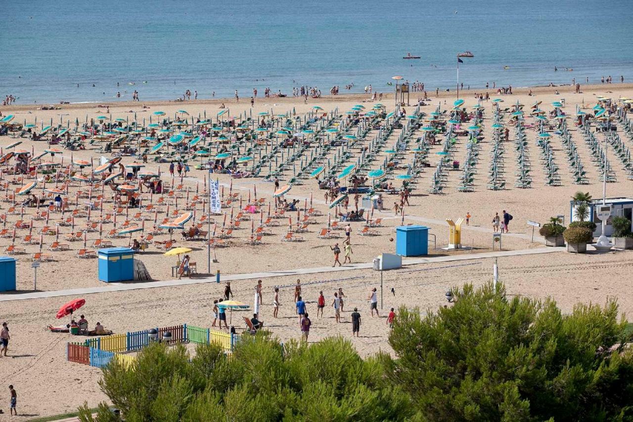 Pinea * Bibione